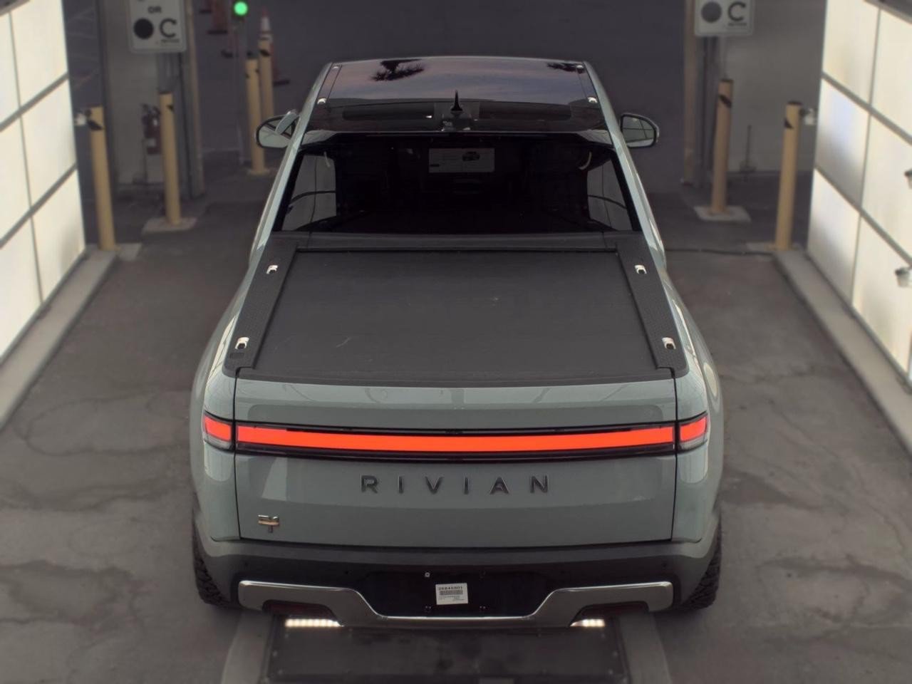Used 2023 Rivian R1T Adventure Quad AWD/4WD image 9