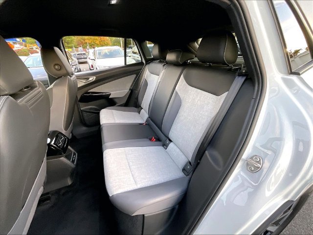 Used 2023 Volkswagen ID.4 Pro RWD image 23
