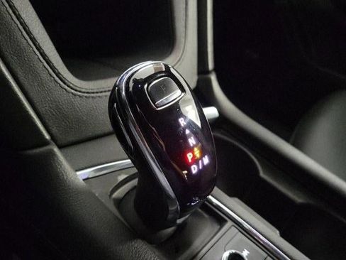 Certified 2023 Cadillac XT6 Premium Luxury image 22