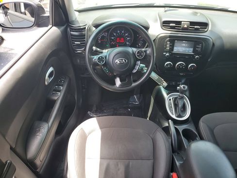 Used 2017 Kia Soul w/ Convenience Package FWD image 15