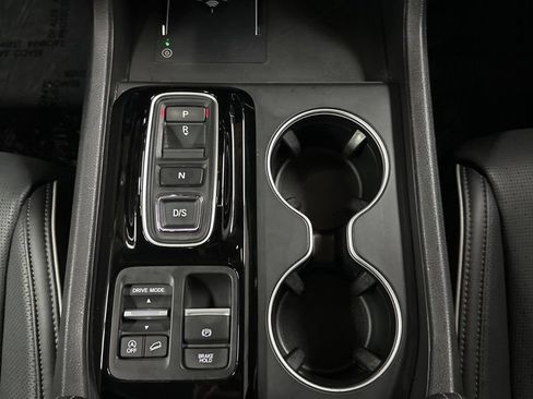 Used 2024 Honda Pilot Elite image 24