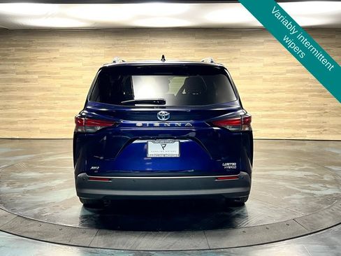 Used 2023 Toyota Sienna Limited AWD/4WD image 19