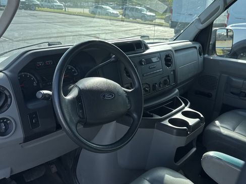 Used 2013 Ford E-350 and Econoline 350 XL image 5