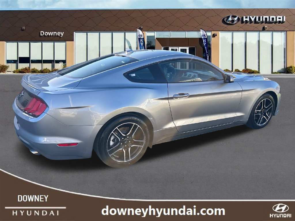 Used 2023 Ford Mustang Premium RWD image 4