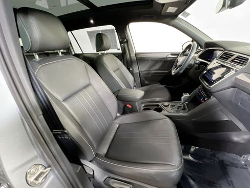 Used 2023 Volkswagen Tiguan SE R-Line image 27