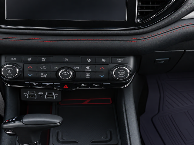 Used 2023 Dodge Durango R/T RWD image 9
