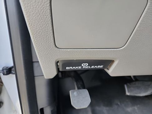 Used 2020 Ford F250 XL w/ Power Equipment Group image 20