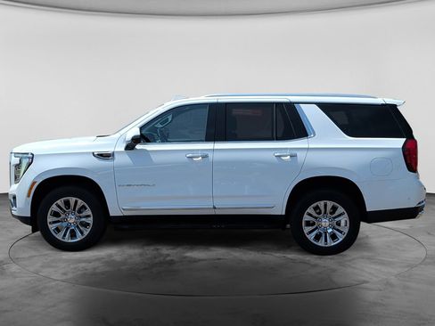 Used 2025 GMC Yukon Denali AWD/4WD image 4