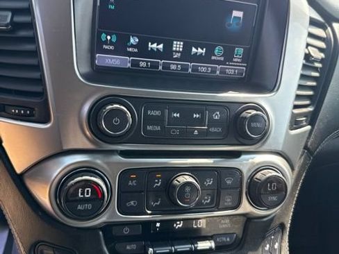 Used 2016 Chevrolet Suburban LT w/ Luxury Package AWD/4WD image 10