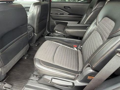 Used 2023 Nissan Pathfinder Rock Creek image 17