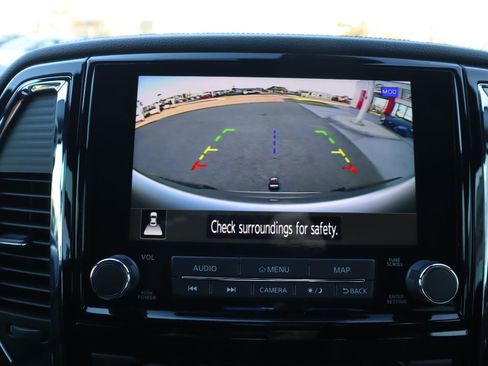 Used 2023 Nissan Titan Platinum Reserve w/ Moonroof Package image 39