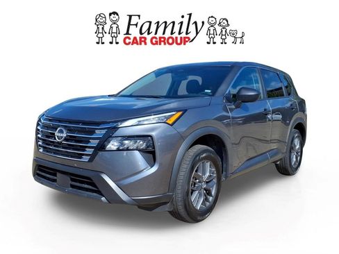 Used 2024 Nissan Rogue S FWD image 1