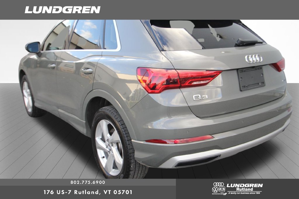 Used 2020 Audi Q3 2.0T Premium w/ Convenience Package AWD/4WD image 5