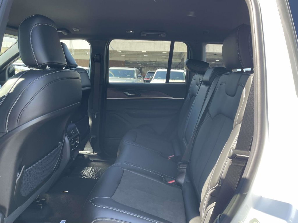 New 2027 Jeep Grand Cherokee 4WD image 20
