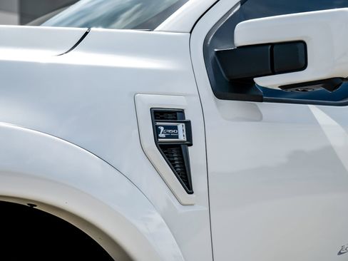 Used 2024 Ford F150 Lariat w/ Equipment Group 502A High image 35