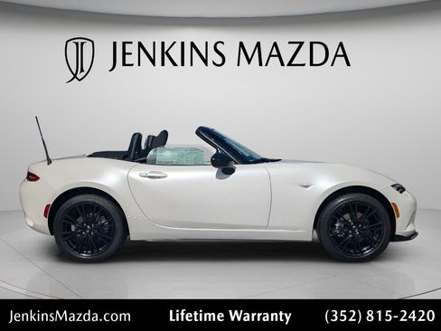 New 2026 MAZDA MX-5 Miata Club w/ Interior Package RWD image 5
