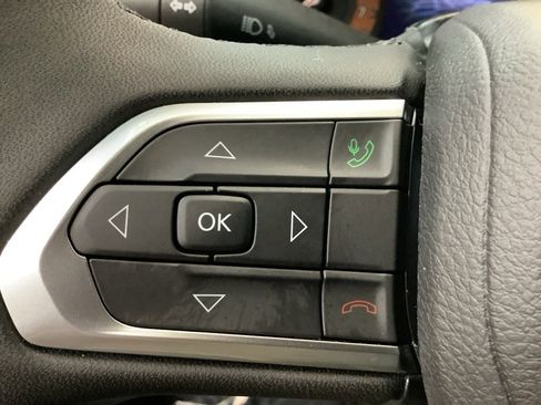 New 2026 Jeep Compass Limited image 15