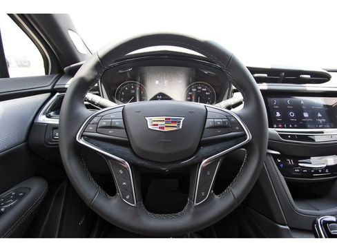 New 2026 Cadillac XT5 Premium Luxury w/ Driver Assist Package FWD image 13