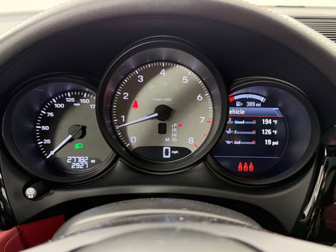 Used 2024 Porsche Macan S image 25