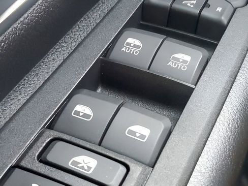 Used 2025 RAM 1500 Big Horn image 34