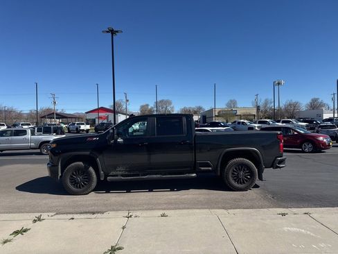 Used 2022 Chevrolet Silverado 2500 LTZ w/ LTZ Plus Package image 3