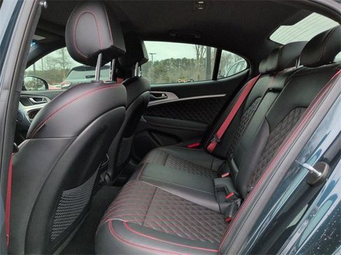 Used 2022 Genesis G70 3.3T image 13