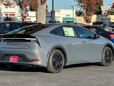 New 2026 Toyota Prius Plug-In Hybrid image 3