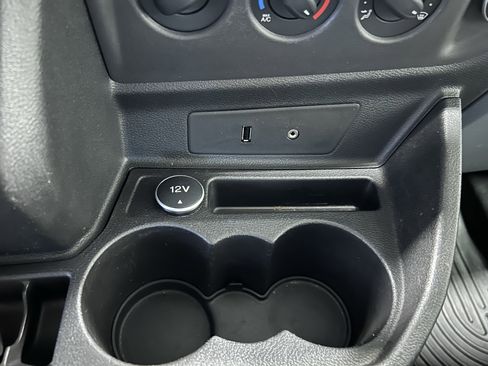 Used 2016 Ford Transit 150 XLT image 27