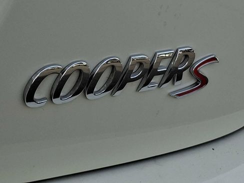 Used 2022 MINI Cooper S w/ Signature Upholstery Package image 21