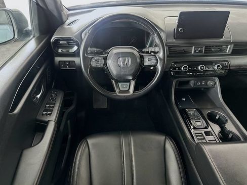 Certified 2023 Honda Pilot TrailSport image 4