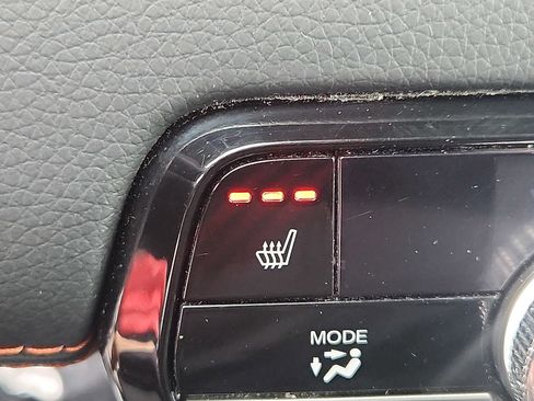 Certified 2025 Honda Pilot Sport image 24