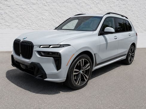 Used 2024 BMW X7 xDrive40i w/ Executive Package AWD/4WD image 1
