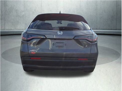 Used 2023 Honda HR-V LX image 24