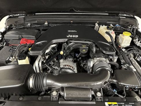 Used 2020 Jeep Gladiator Sport w/ Quick Order Package 24S AWD/4WD image 24