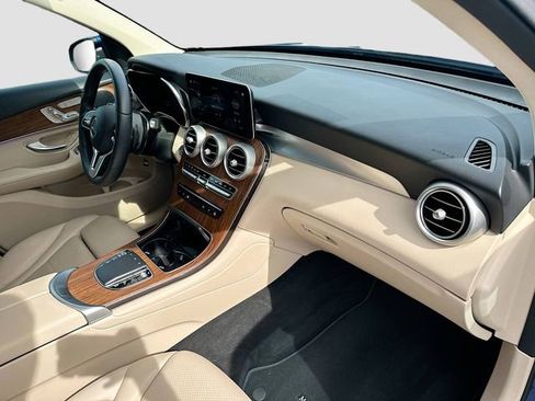 Used 2022 Mercedes-Benz GLC 300 image 31