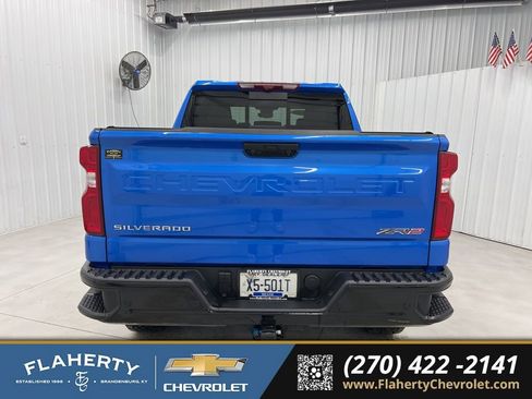 Used 2025 Chevrolet Silverado 1500 ZR2 w/ Technology Package image 4