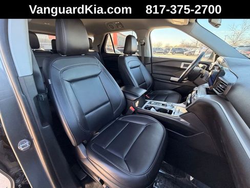 Used 2023 Ford Explorer XLT w/ Equipment Group 202A image 27