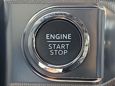 New 2025 Ford F150 Lariat w/ Equipment Group 501A Mid image 16