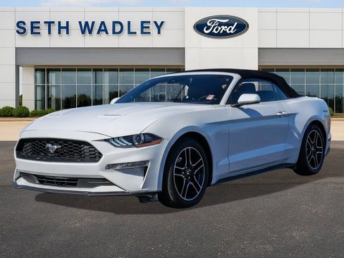 Used 2022 Ford Mustang Premium RWD image 3