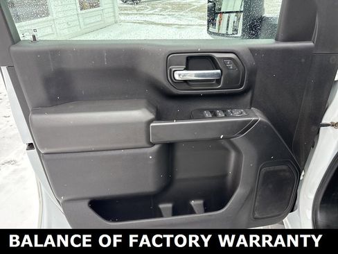 Used 2022 Chevrolet Silverado 2500 Custom w/ Custom Value Package image 13