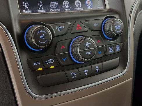 Used 2015 Jeep Grand Cherokee Limited w/ Luxury Group II RWD image 17