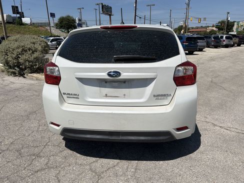 Used 2013 Subaru Impreza 2.0i Limited w/ Popular Pkg 1 AWD/4WD image 4