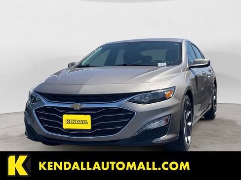 Used 2024 Chevrolet Malibu LT image 1