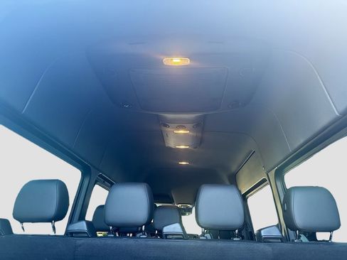 Used 2024 Mercedes-Benz Sprinter 2500 image 15