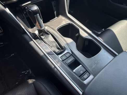 Used 2022 Honda Accord Sport image 22