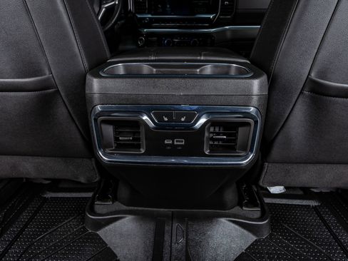 Used 2025 Chevrolet Silverado 2500 LTZ w/ LTZ Plus Package image 32