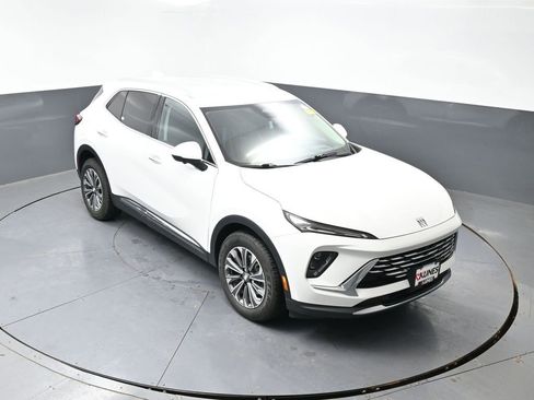 Used 2024 Buick Envision Preferred image 44