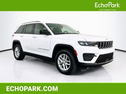 Used 2023 Jeep Grand Cherokee Laredo