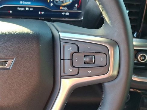 Used 2025 Chevrolet Silverado 2500 LTZ w/ LTZ Plus Package image 23