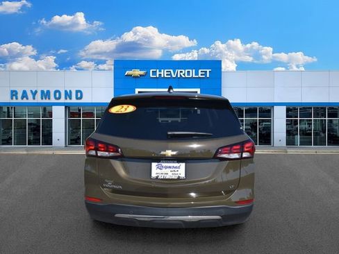 Used 2023 Chevrolet Equinox LT FWD image 4